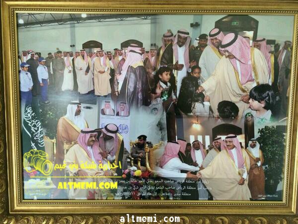 استقبل الشيخ عبدالله المزروع وجهاء واعيان بني تميم والقبائل بمنزله بمدينة جلاجل