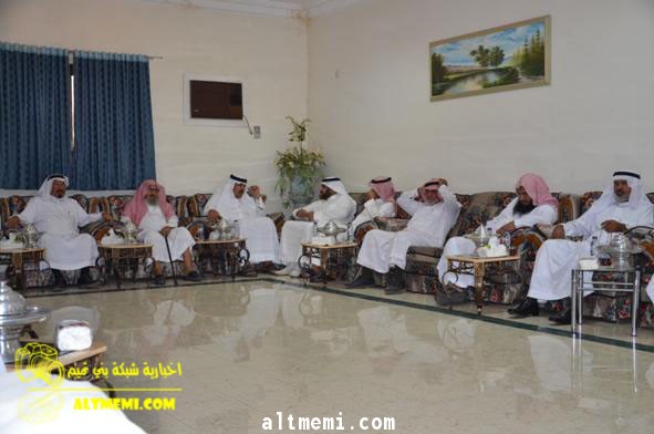 ابناء العمومة في ضيافة الشيخ / عبدالكريم السلامة 