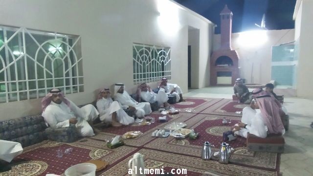 اجتماع ابناء القبيلة في تبوك 